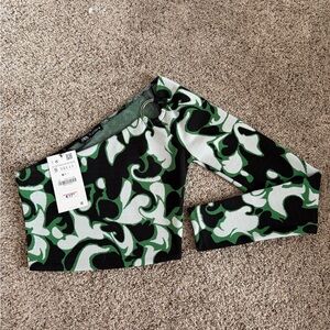 Trendy Green and Black Patterned One Shoulder Sweater